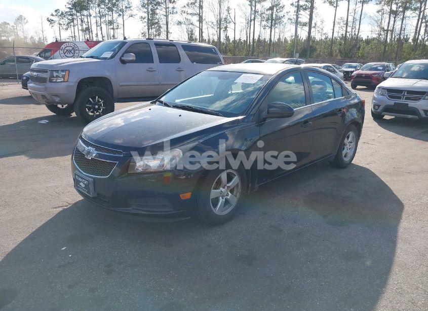 Photo 2 of 2014 Chevrolet Cruze 1LT AUTO (VIN 1G1PC5SB0E7369465)