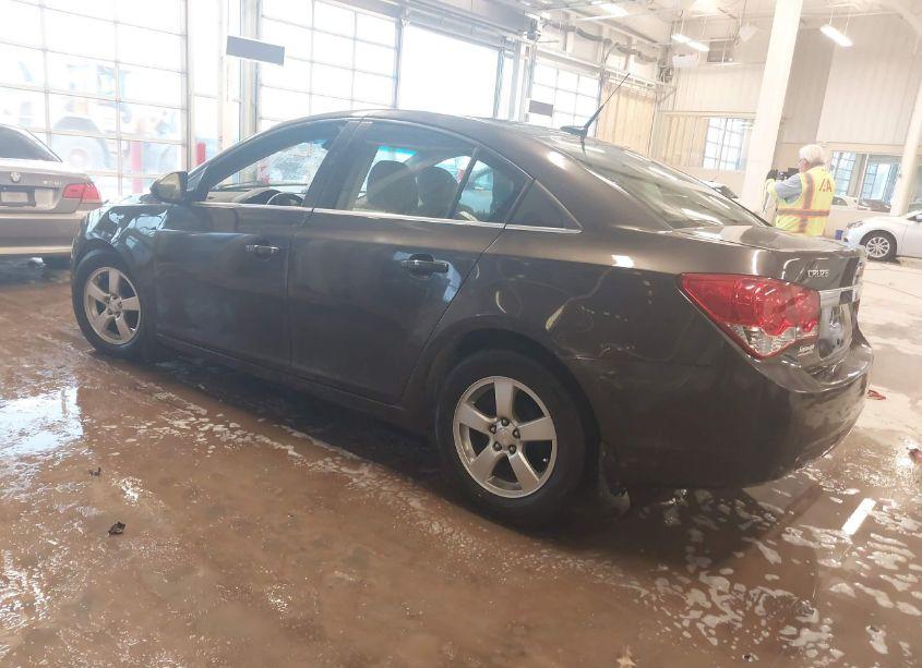 Photo 3 of 2014 Chevrolet Cruze 1LT AUTO (VIN 1G1PC5SB0E7386881)