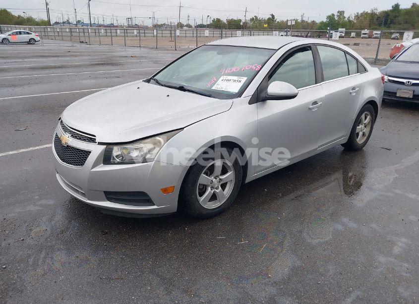 Photo 2 of 2014 Chevrolet Cruze 1LT AUTO (VIN 1G1PC5SB0E7407597)