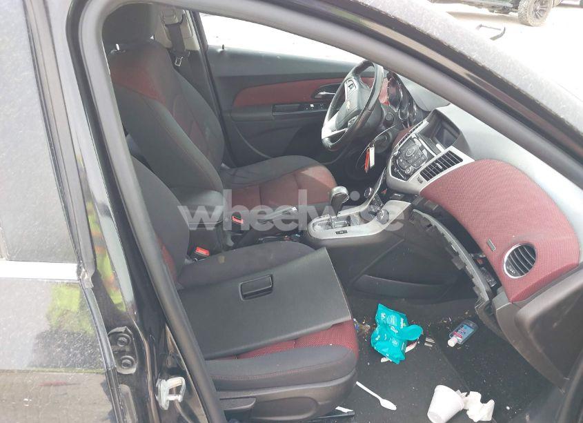 Photo 5 of 2014 Chevrolet Cruze 1LT AUTO (VIN 1G1PC5SB0E7419829)