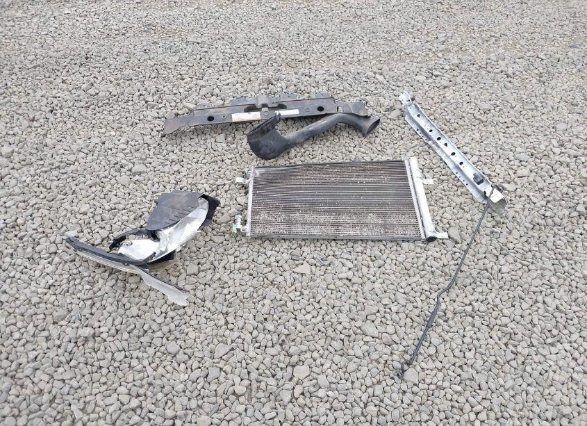 Photo 12 of 2014 Chevrolet Cruze 1LT AUTO (VIN 1G1PC5SB0E7424531)