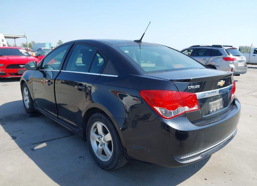 Photo 3 of 2014 Chevrolet Cruze 1LT AUTO (VIN 1G1PC5SB0E7431592)