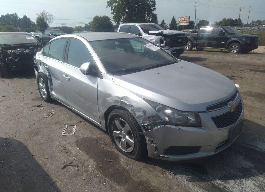 2014 Chevrolet Cruze 1LT AUTO (VIN 1G1PC5SB0E7452863) main photo