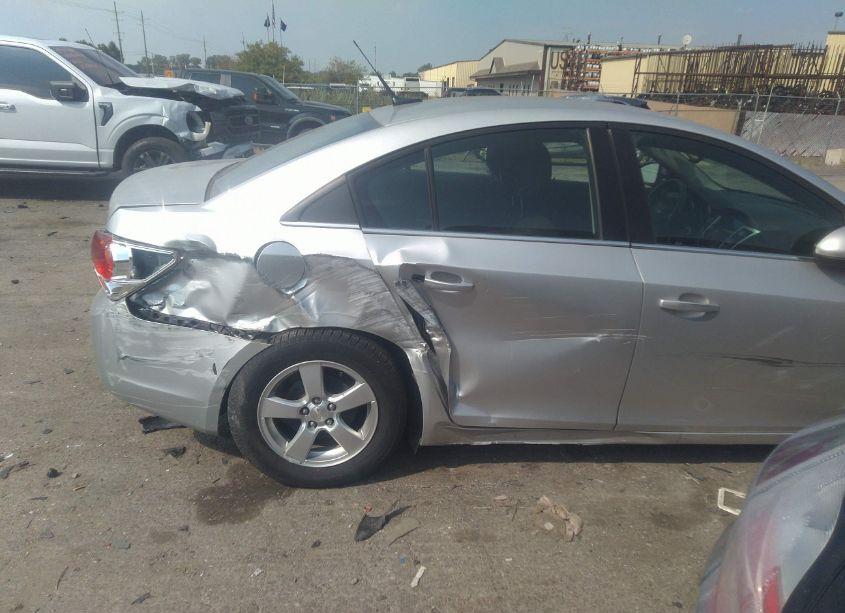 Photo 6 of 2014 Chevrolet Cruze 1LT AUTO (VIN 1G1PC5SB0E7452863)