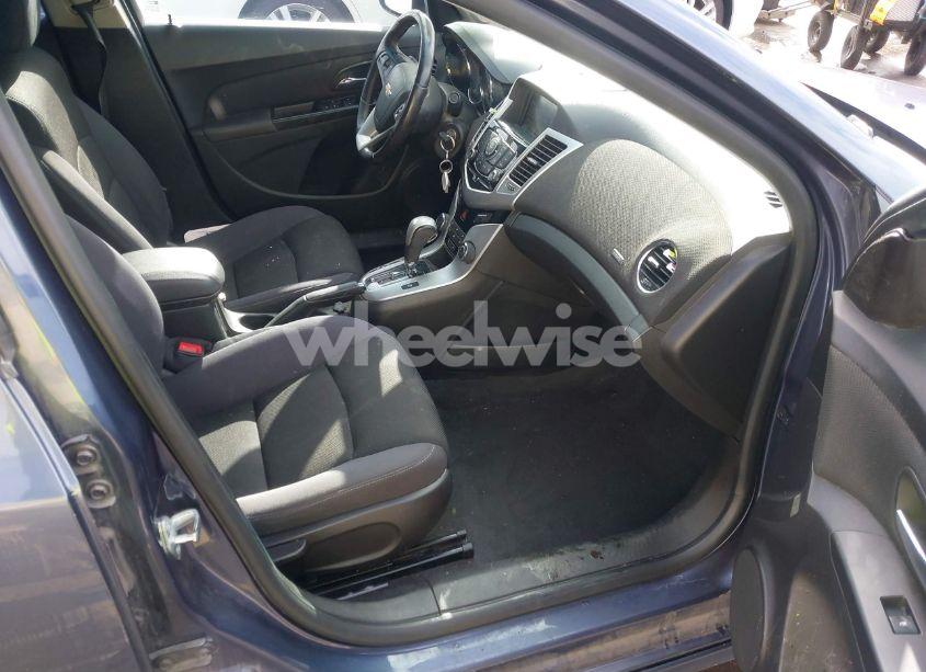 Photo 5 of 2014 Chevrolet Cruze 1LT AUTO (VIN 1G1PC5SB0E7454046)