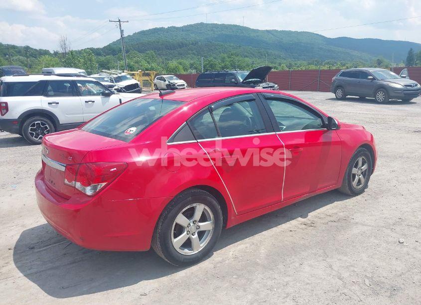 Photo 4 of 2015 Chevrolet Cruze 1LT AUTO (VIN 1G1PC5SB0F7101338)