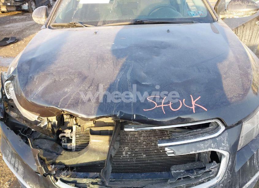 Photo 10 of 2015 Chevrolet Cruze 1LT AUTO (VIN 1G1PC5SB0F7103610)