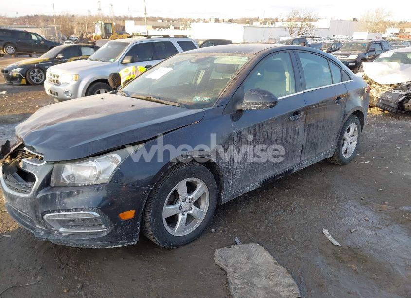 Photo 2 of 2015 Chevrolet Cruze 1LT AUTO (VIN 1G1PC5SB0F7103610)
