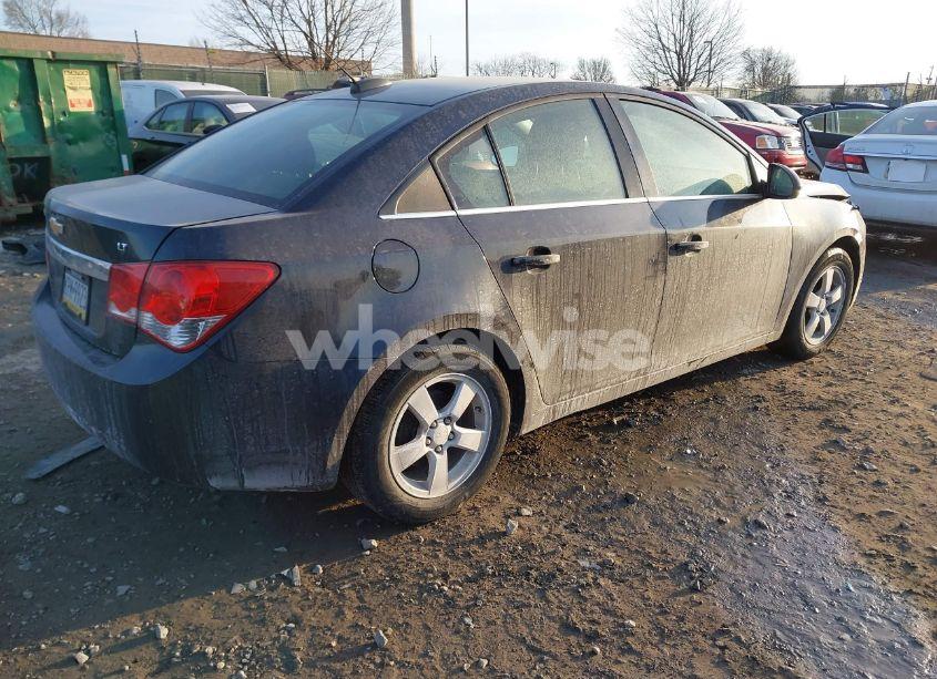 Photo 4 of 2015 Chevrolet Cruze 1LT AUTO (VIN 1G1PC5SB0F7103610)