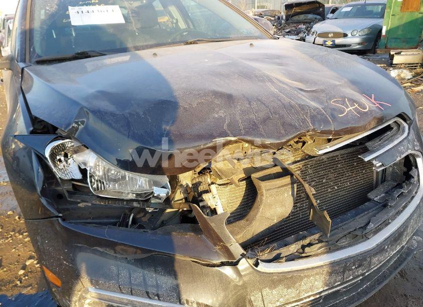 Photo 6 of 2015 Chevrolet Cruze 1LT AUTO (VIN 1G1PC5SB0F7103610)