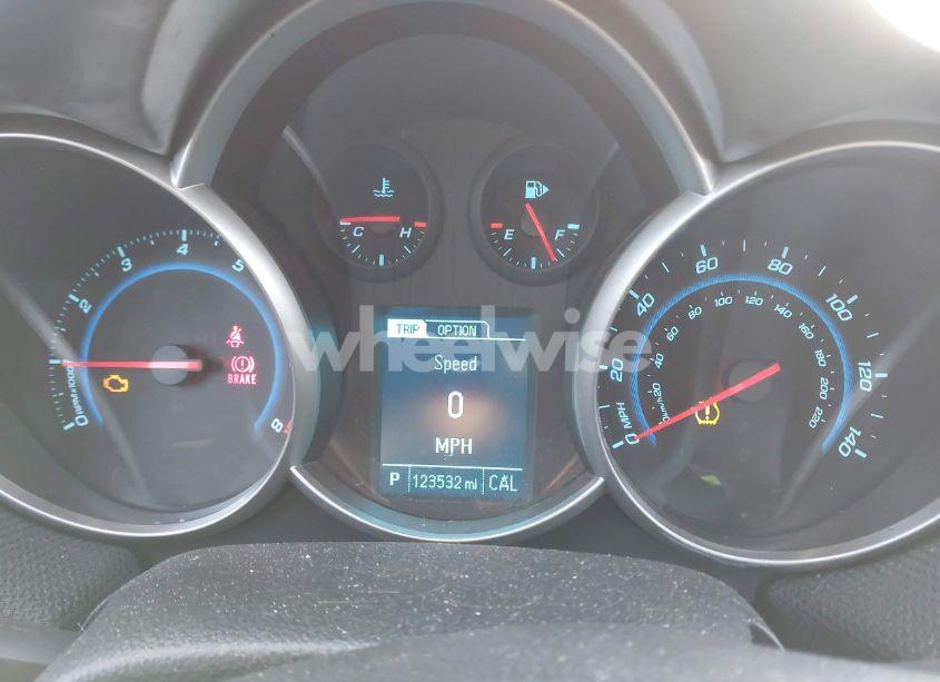 Photo 7 of 2015 Chevrolet Cruze 1LT AUTO (VIN 1G1PC5SB0F7103610)