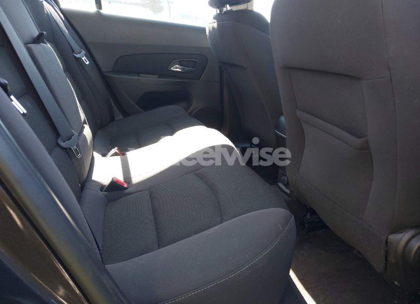 Photo 8 of 2015 Chevrolet Cruze 1LT AUTO (VIN 1G1PC5SB0F7118088)