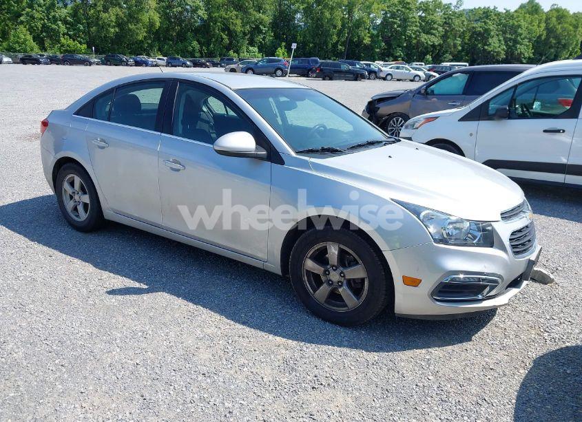 2015 Chevrolet Cruze 1LT AUTO (VIN 1G1PC5SB0F7120312) main photo