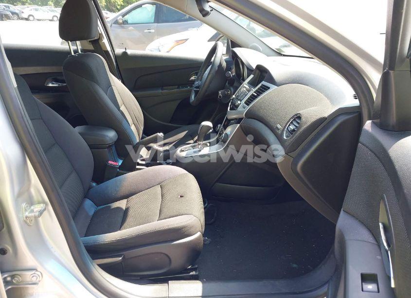 Photo 5 of 2015 Chevrolet Cruze 1LT AUTO (VIN 1G1PC5SB0F7120312)