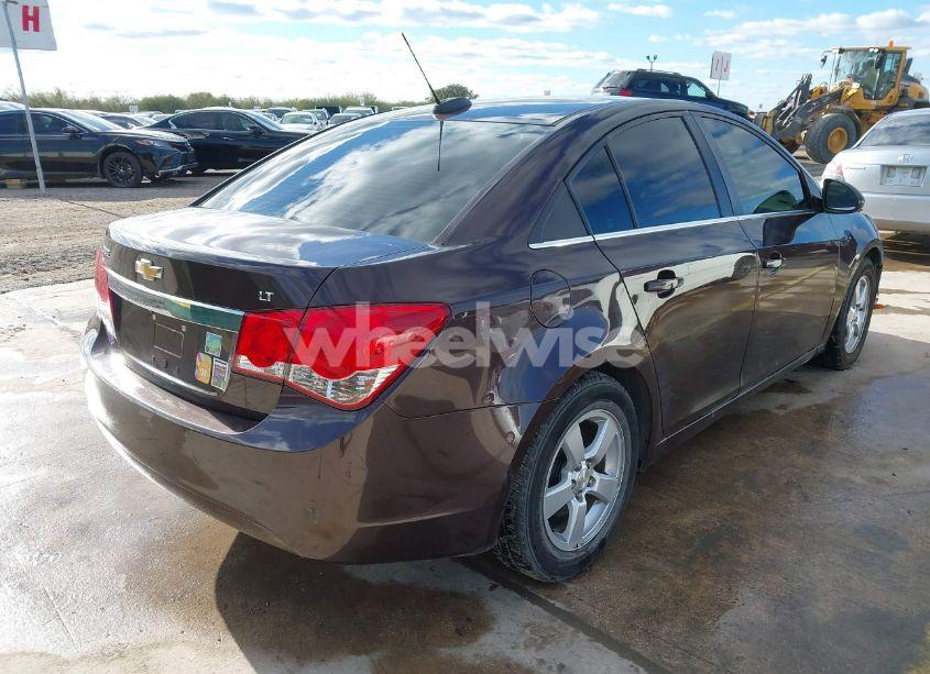Photo 4 of 2015 Chevrolet Cruze 1LT AUTO (VIN 1G1PC5SB0F7125817)