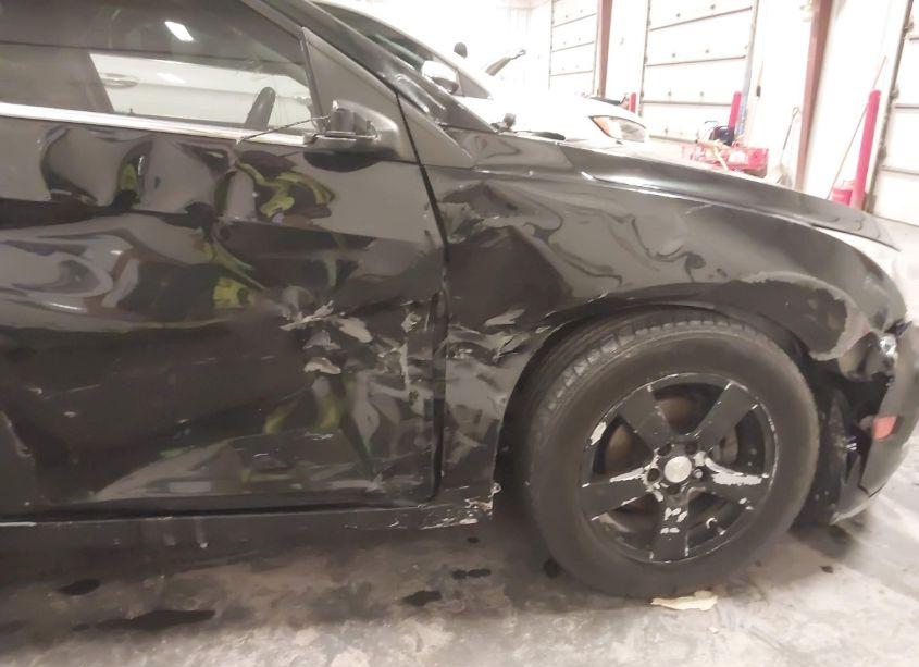 Photo 6 of 2015 Chevrolet Cruze 1LT AUTO (VIN 1G1PC5SB0F7132430)