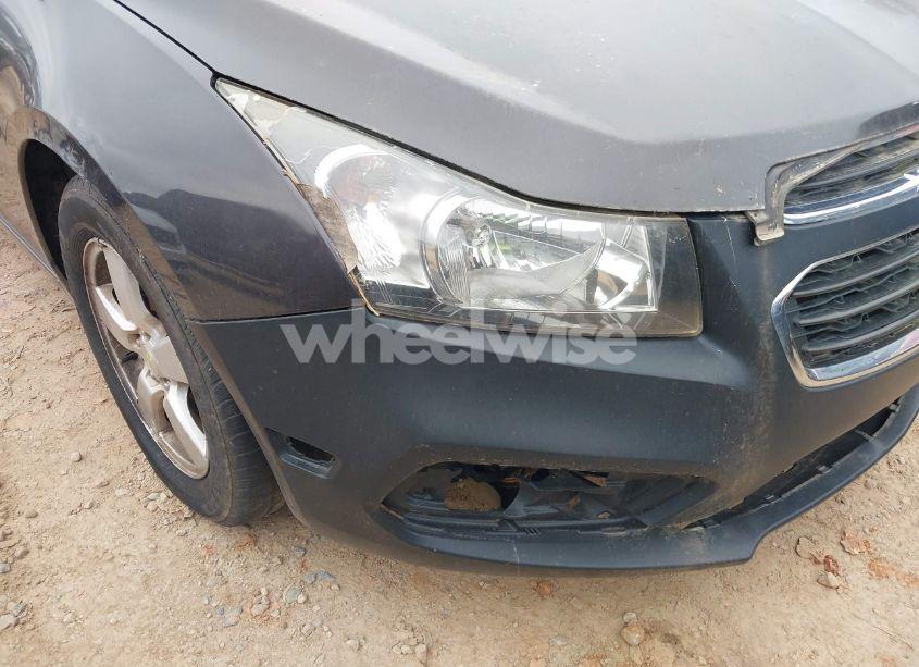 Photo 13 of 2015 Chevrolet Cruze 1LT AUTO (VIN 1G1PC5SB0F7139541)