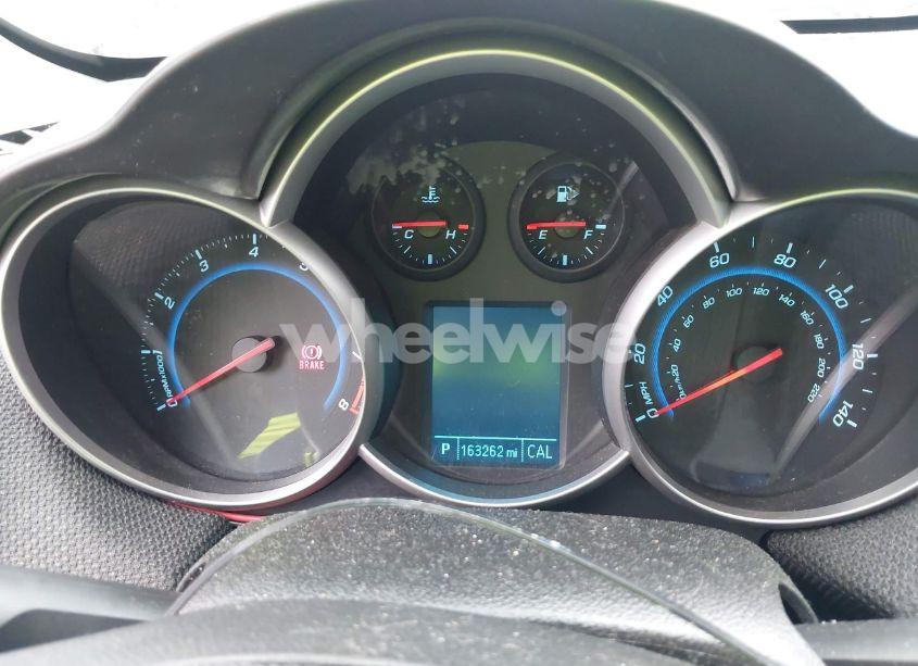 Photo 7 of 2015 Chevrolet Cruze 1LT AUTO (VIN 1G1PC5SB0F7161085)