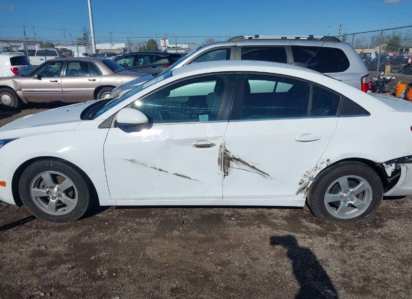 Photo 14 of 2015 Chevrolet Cruze 1LT AUTO (VIN 1G1PC5SB0F7186651)