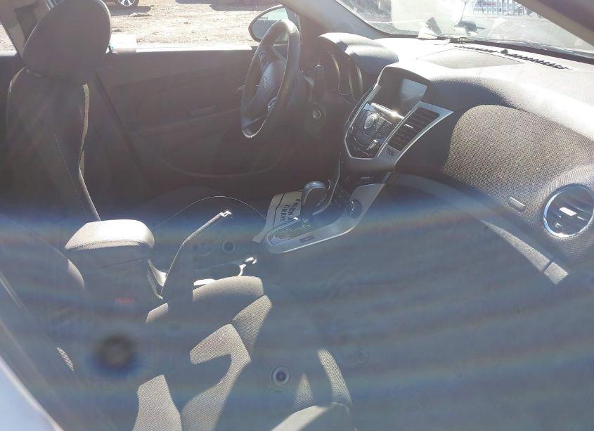 Photo 5 of 2015 Chevrolet Cruze 1LT AUTO (VIN 1G1PC5SB0F7186651)