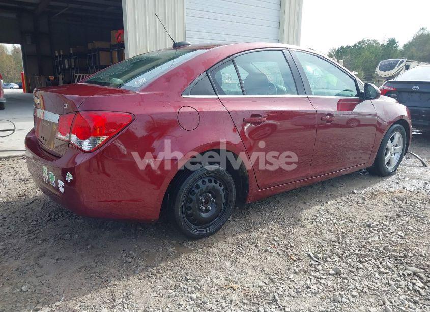 Photo 4 of 2015 Chevrolet Cruze 1LT AUTO (VIN 1G1PC5SB0F7211855)