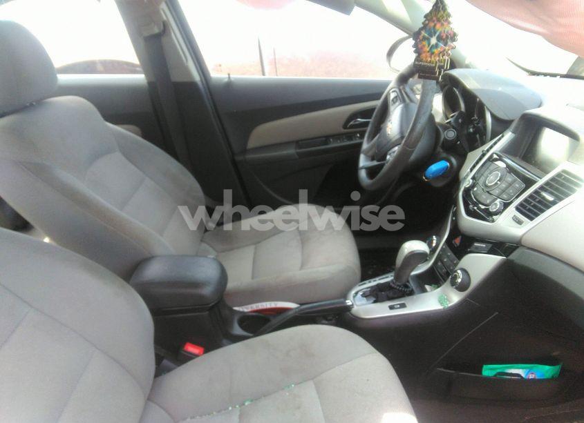 Photo 5 of 2015 Chevrolet Cruze 1LT AUTO (VIN 1G1PC5SB0F7216778)