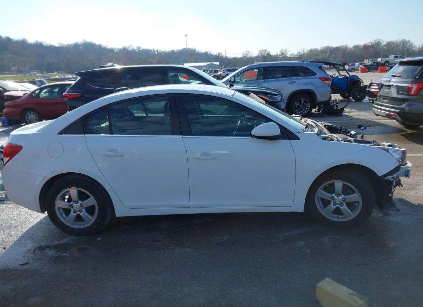 Photo 14 of 2015 Chevrolet Cruze 1LT AUTO (VIN 1G1PC5SB0F7252874)