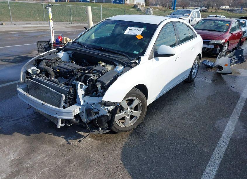 Photo 2 of 2015 Chevrolet Cruze 1LT AUTO (VIN 1G1PC5SB0F7252874)