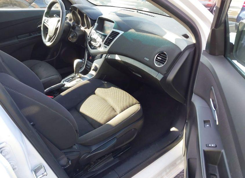 Photo 5 of 2015 Chevrolet Cruze 1LT AUTO (VIN 1G1PC5SB0F7252874)