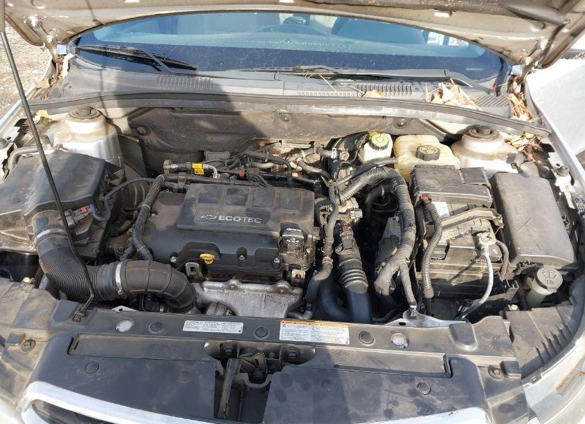 Photo 10 of 2015 Chevrolet Cruze 1LT AUTO (VIN 1G1PC5SB0F7256147)