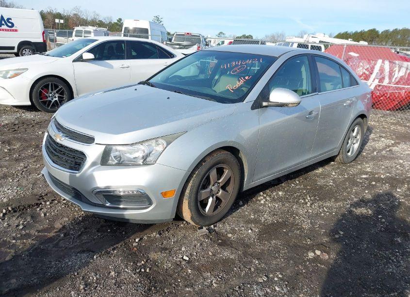 Photo 2 of 2015 Chevrolet Cruze 1LT AUTO (VIN 1G1PC5SB0F7256147)