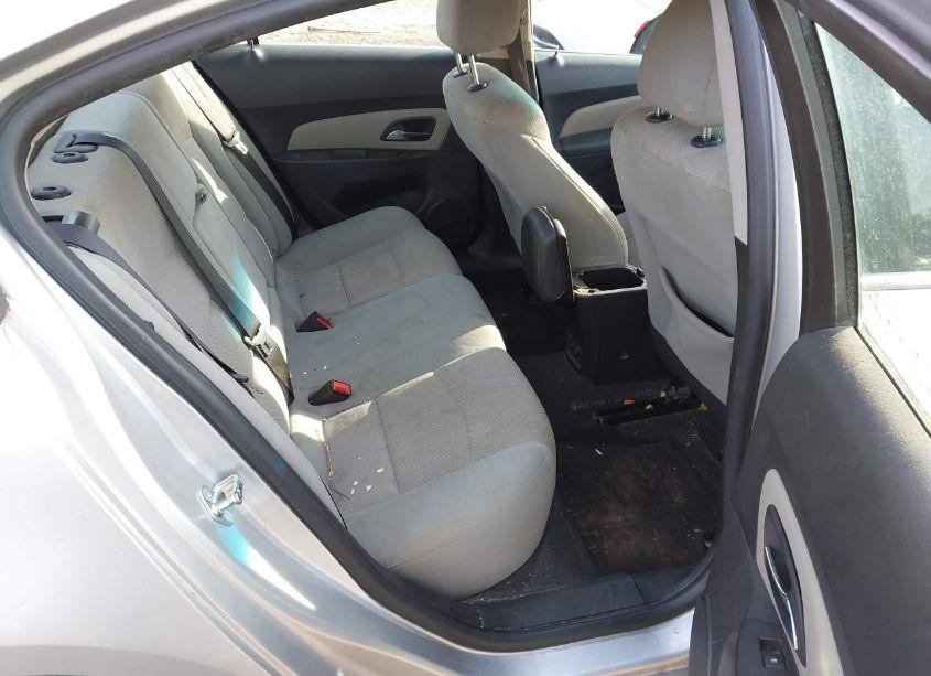 Photo 8 of 2015 Chevrolet Cruze 1LT AUTO (VIN 1G1PC5SB0F7256147)