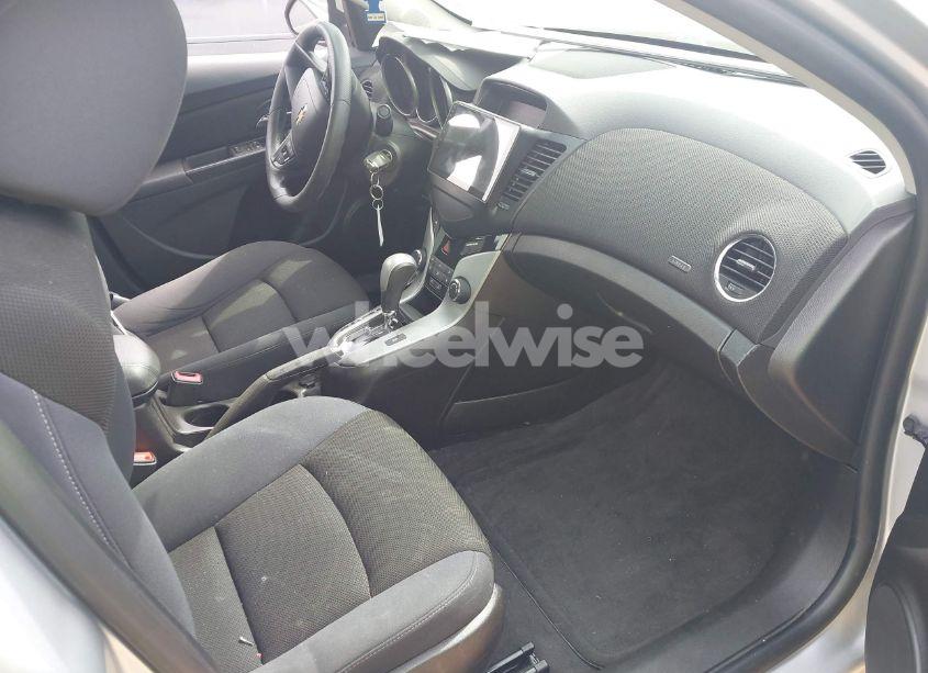 Photo 5 of 2015 Chevrolet Cruze 1LT AUTO (VIN 1G1PC5SB0F7295966)