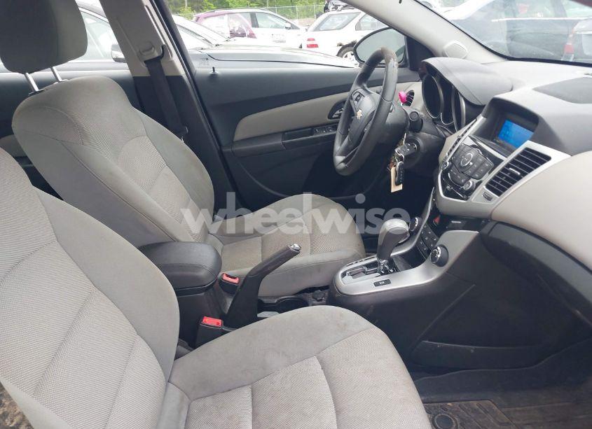 Photo 5 of 2015 Chevrolet Cruze 1LT AUTO (VIN 1G1PC5SB0F7299905)