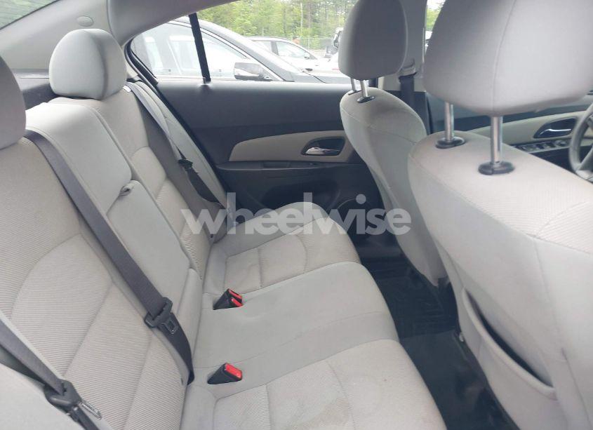 Photo 8 of 2015 Chevrolet Cruze 1LT AUTO (VIN 1G1PC5SB0F7299905)