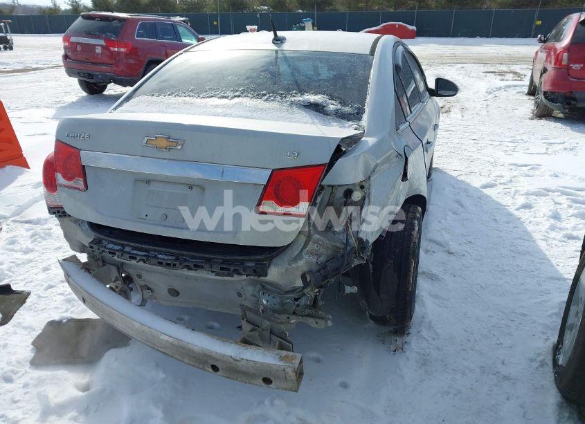 Photo 4 of 2013 Chevrolet Cruze 1LT AUTO (VIN 1G1PC5SB1D7138203)