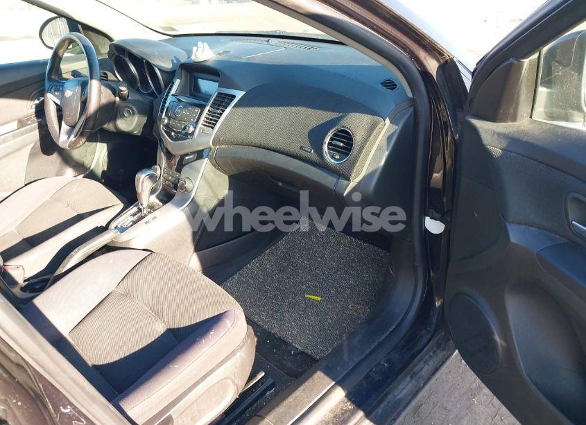 Photo 5 of 2013 Chevrolet Cruze 1LT AUTO (VIN 1G1PC5SB1D7265369)