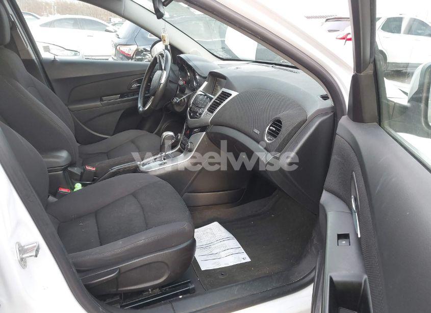 Photo 5 of 2013 Chevrolet Cruze 1LT AUTO (VIN 1G1PC5SB1D7320015)