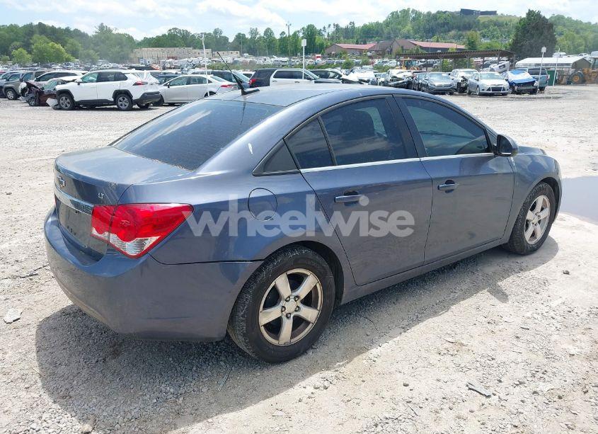 Photo 4 of 2014 Chevrolet Cruze 1LT AUTO (VIN 1G1PC5SB1E7102335)