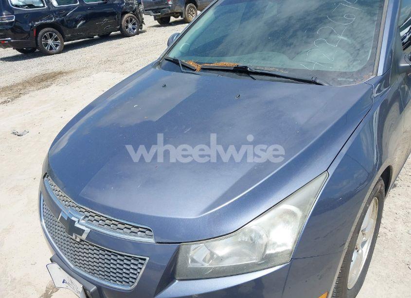 Photo 6 of 2014 Chevrolet Cruze 1LT AUTO (VIN 1G1PC5SB1E7102335)