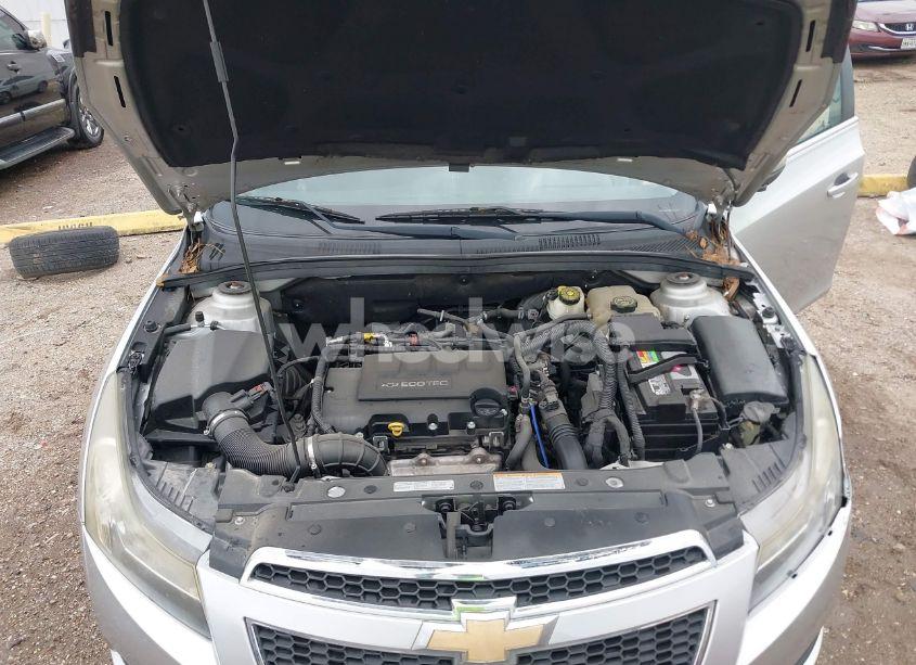 Photo 10 of 2014 Chevrolet Cruze 1LT AUTO (VIN 1G1PC5SB1E7111035)