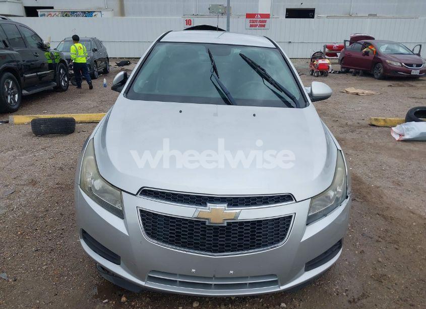 Photo 12 of 2014 Chevrolet Cruze 1LT AUTO (VIN 1G1PC5SB1E7111035)