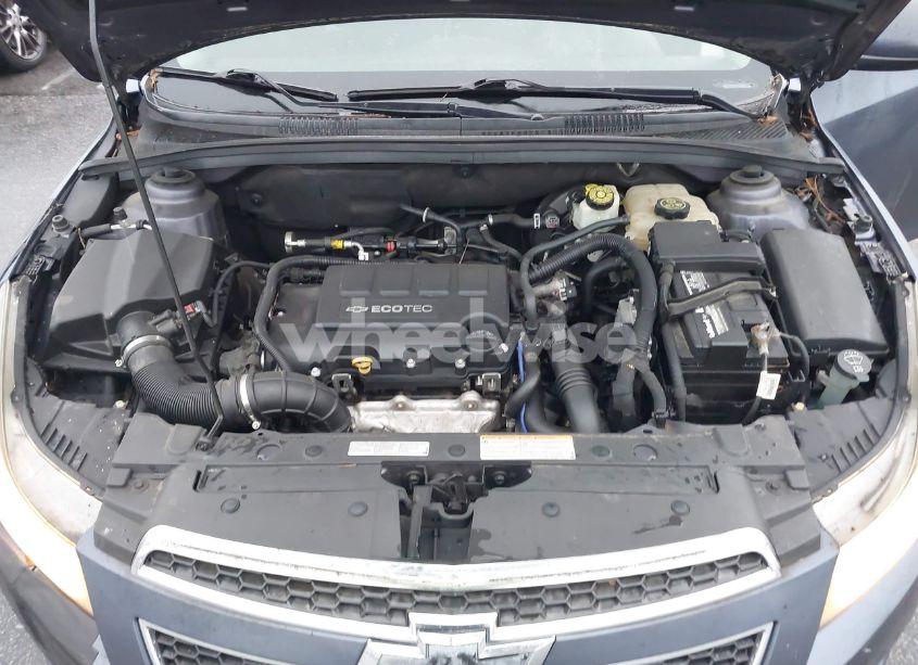 Photo 10 of 2014 Chevrolet Cruze 1LT AUTO (VIN 1G1PC5SB1E7131642)