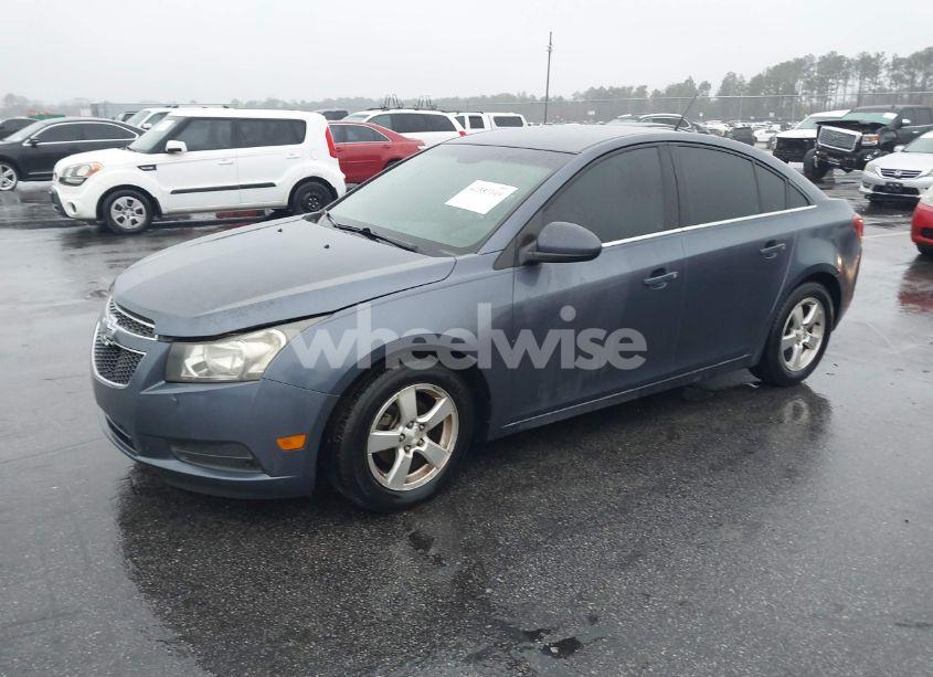 Photo 2 of 2014 Chevrolet Cruze 1LT AUTO (VIN 1G1PC5SB1E7131642)