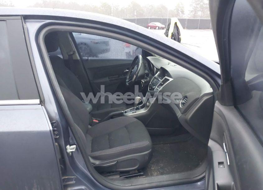 Photo 5 of 2014 Chevrolet Cruze 1LT AUTO (VIN 1G1PC5SB1E7131642)