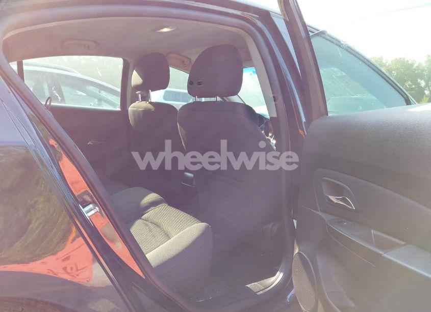 Photo 8 of 2014 Chevrolet Cruze 1LT AUTO (VIN 1G1PC5SB1E7158694)