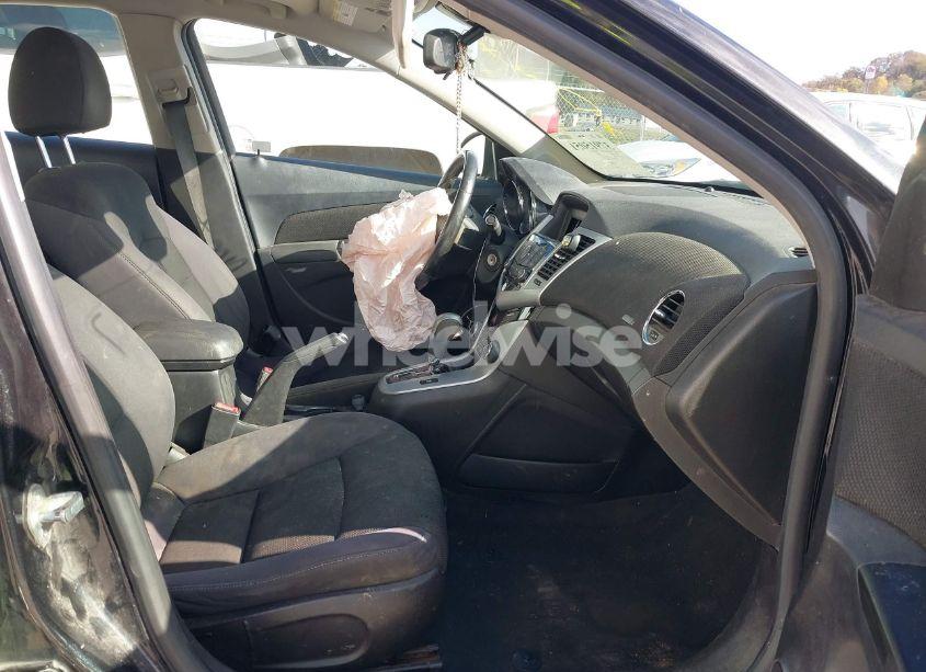 Photo 5 of 2014 Chevrolet Cruze 1LT AUTO (VIN 1G1PC5SB1E7168691)