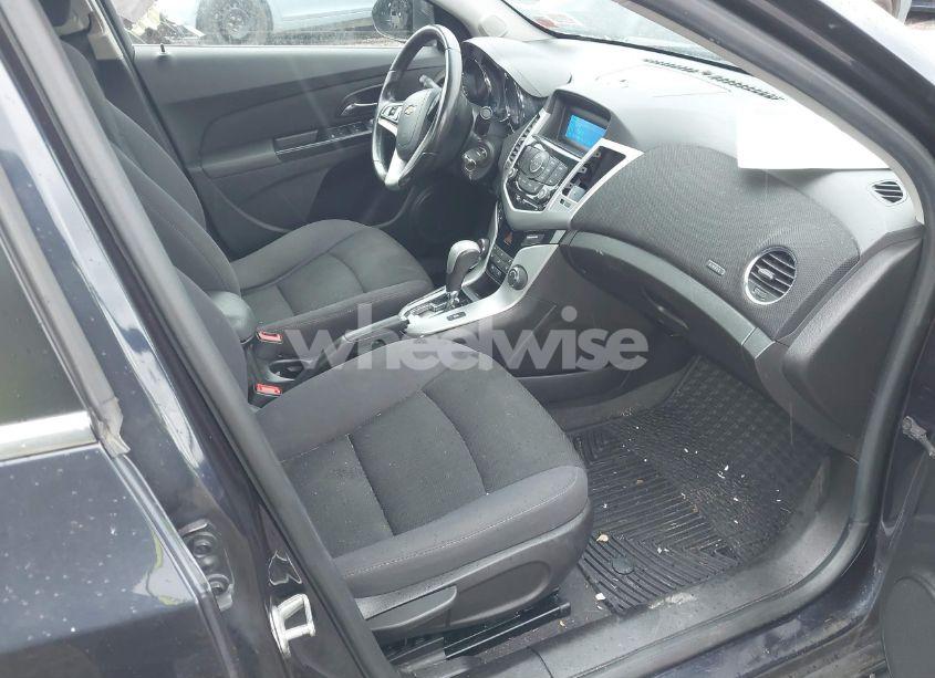 Photo 5 of 2014 Chevrolet Cruze 1LT AUTO (VIN 1G1PC5SB1E7169663)