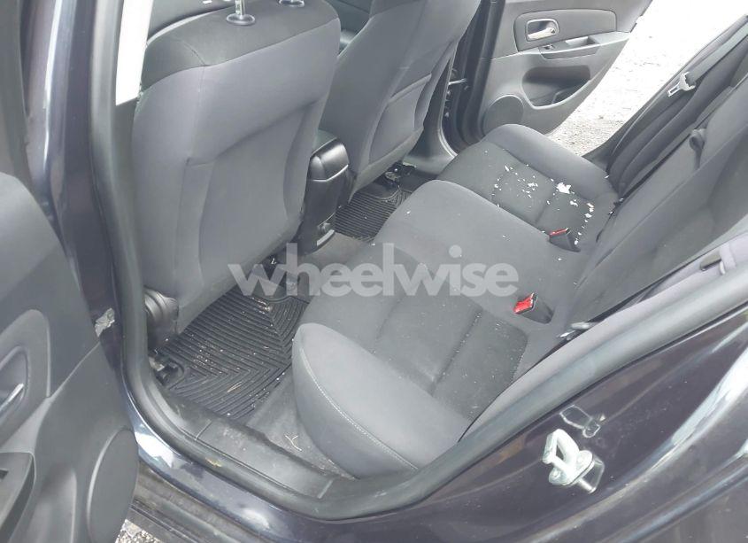 Photo 8 of 2014 Chevrolet Cruze 1LT AUTO (VIN 1G1PC5SB1E7169663)