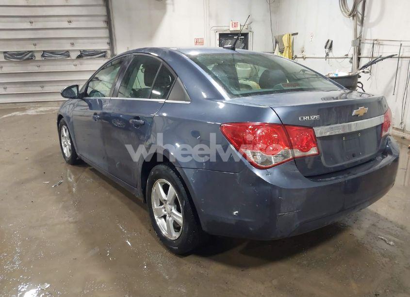 Photo 3 of 2014 Chevrolet Cruze 1LT AUTO (VIN 1G1PC5SB1E7176922)